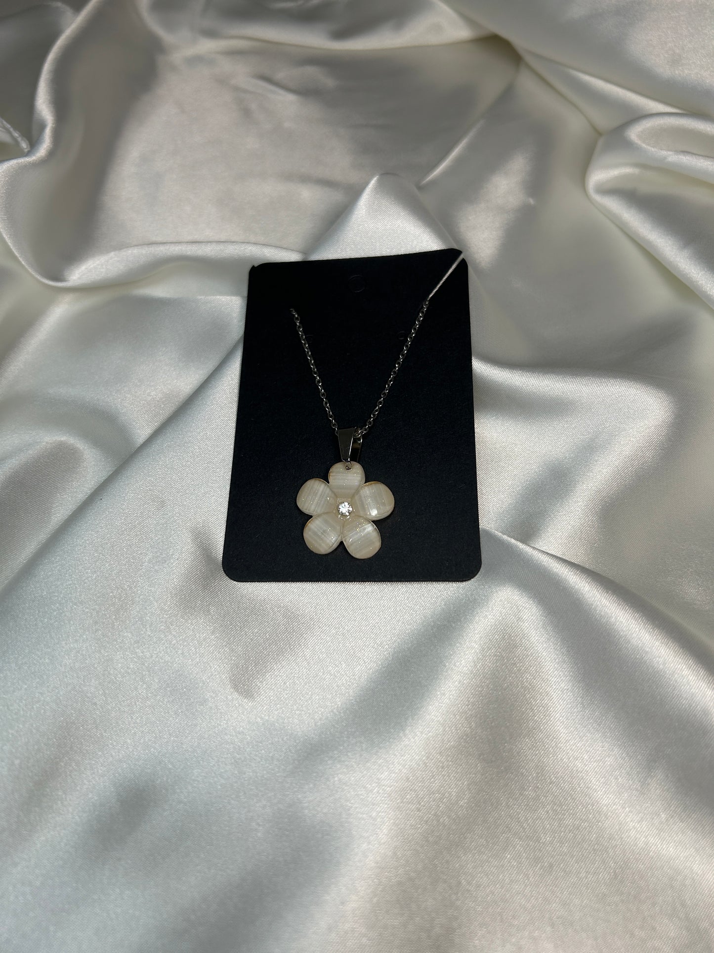 Petal Necklace (1pc)